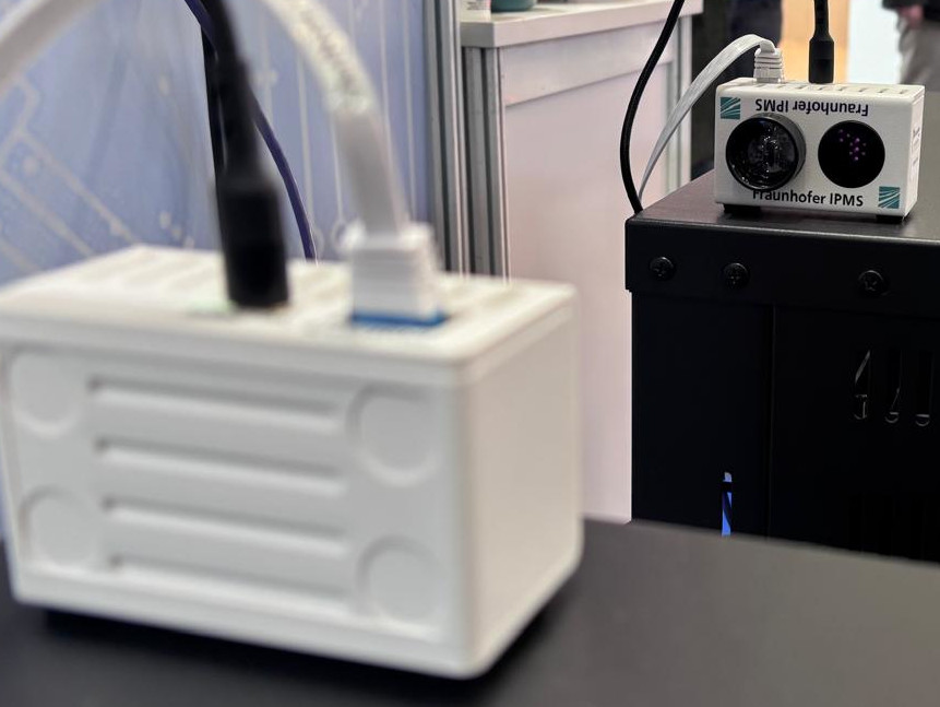 Nahaufnahme der Li-Fi-Verbindung zwischen den beiden QKD-Knoten
