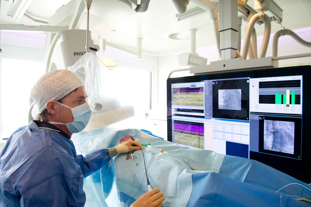 Intelligente Katheter ausgestattet mit der CMUT-Technologie des Fraunhofer IPMS sollen dem Arzt zukünftig seine Arbeit erleichtern, mehr Features bieten und den medizinischen Eingriff sicherer machen. 