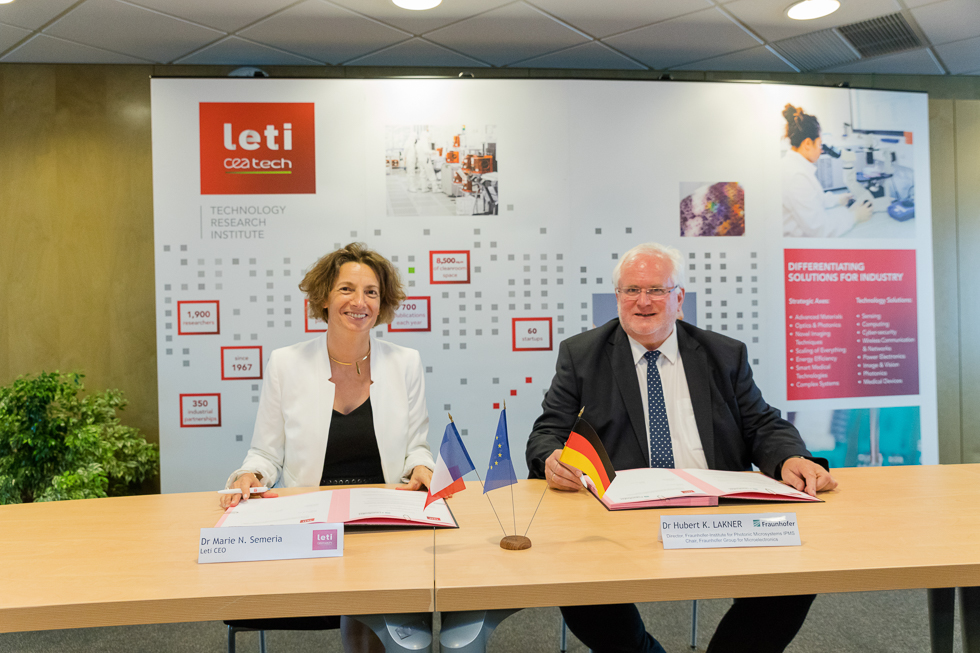 The leaders of France&#39;s Leti, Marie Semaria, and Germany&#39;s Fraunhofer Group for Microelectronics, Prof. Dr. Hubert Lakner, have signed an agreement on collaboration in micro- and nanoelectronics.